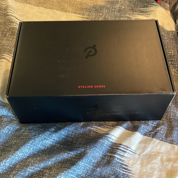 Peloton cycle shoes - Picture 3 of 5